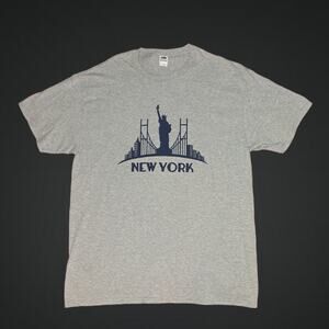 Mens Large Grey with Navy Blue Graphics "New York" Souvenir T-Shirt